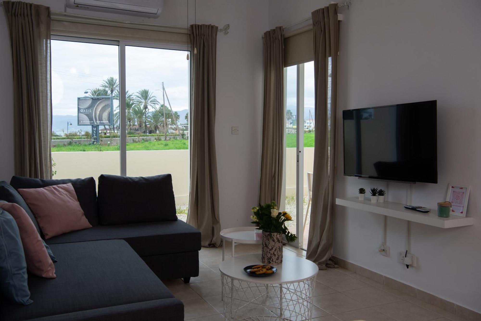 Path Latchi Beachfront Apartments Exterior photo